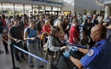 Defending Privacy at the U.S. Border Image