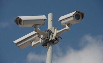 Exploiting network surveillance cameras like a Hollywood hacker